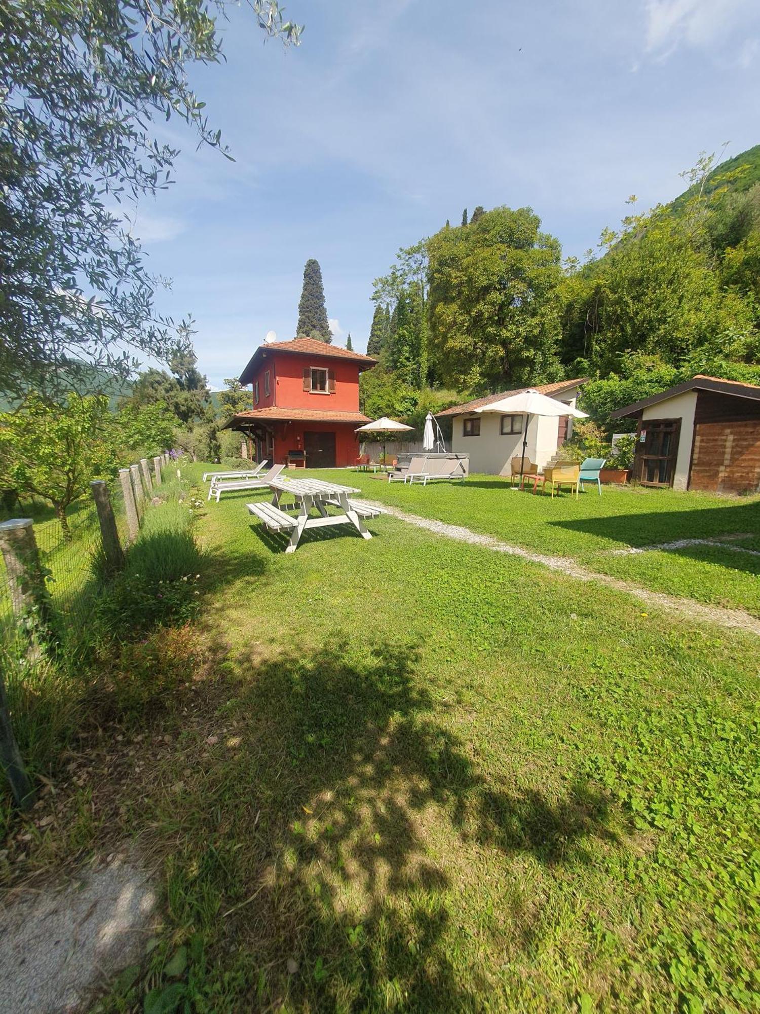 Agriturismo Podere Nigriano Salò Buitenkant foto