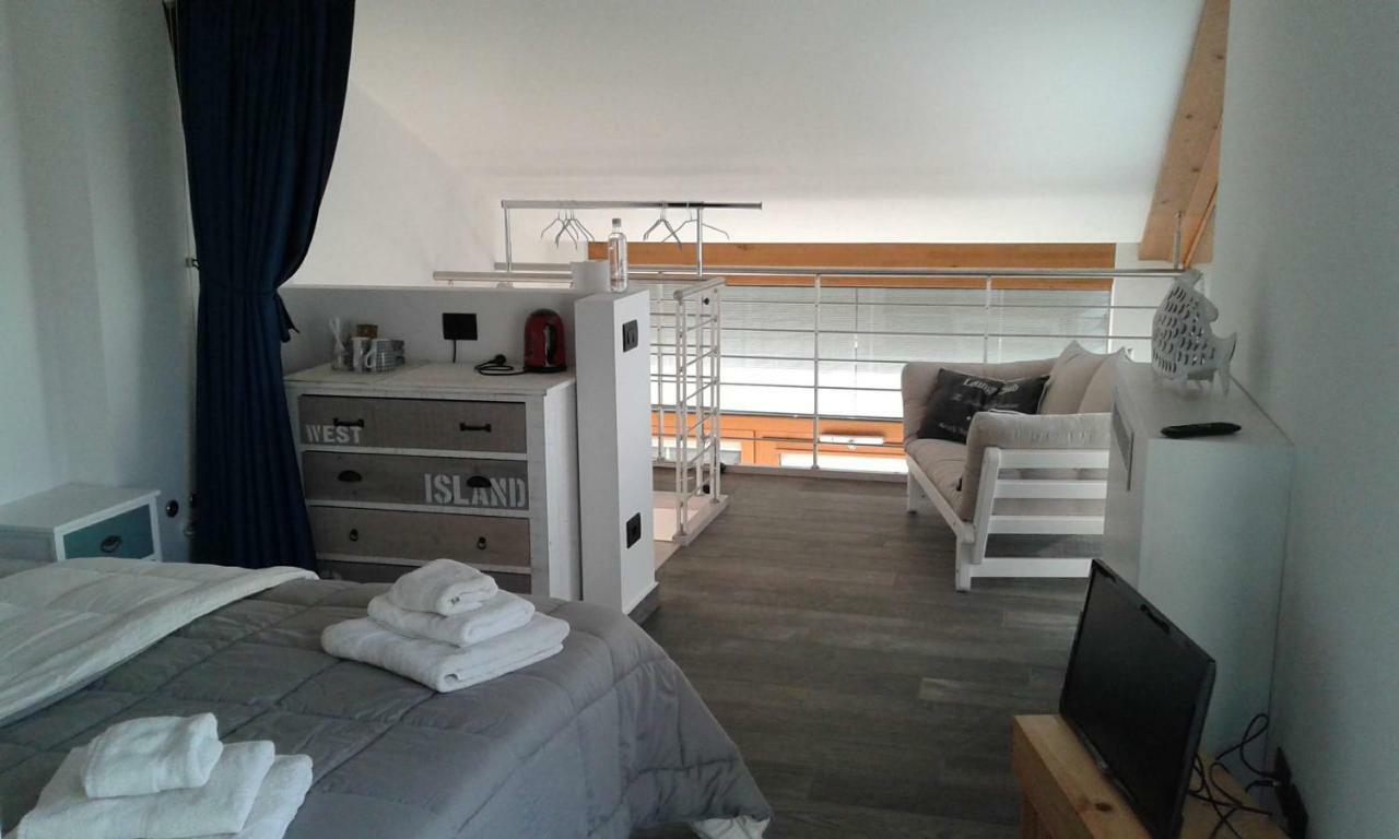 Agriturismo Podere Nigriano Salò Buitenkant foto